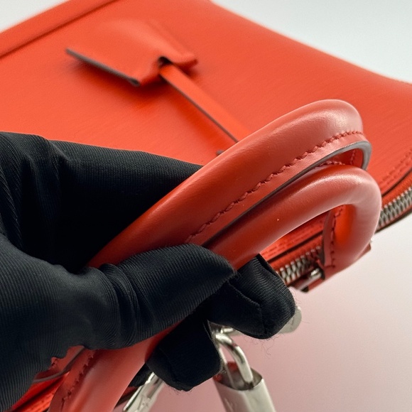 Louis Vuitton Alma PM Epi Leather Bag in Orange - Picture 11 of 15